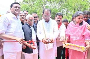 Chief minister vishnu dev sai gave the key of deeam house