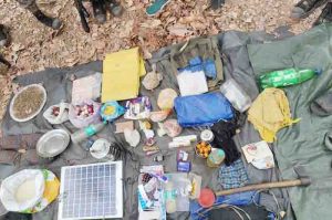 Naxalites of balaghat keep solar plates