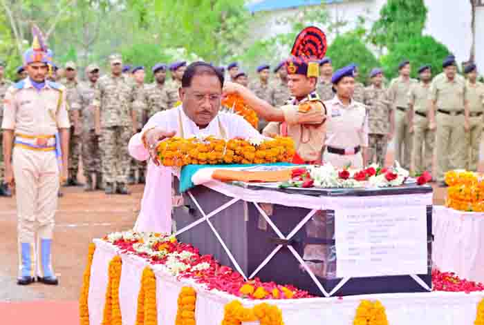 Will resolve to destroy the entire naxalism