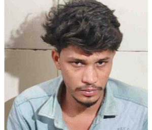 Pakistan alive on machine,case of treason filed