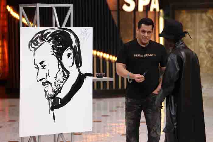 When surya bhan painted salman with tongue