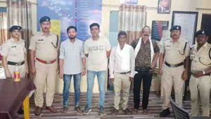 Accused of stopping train,aam aadmi party workers in custody