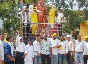 Birsa munda struggled for water,forest and land