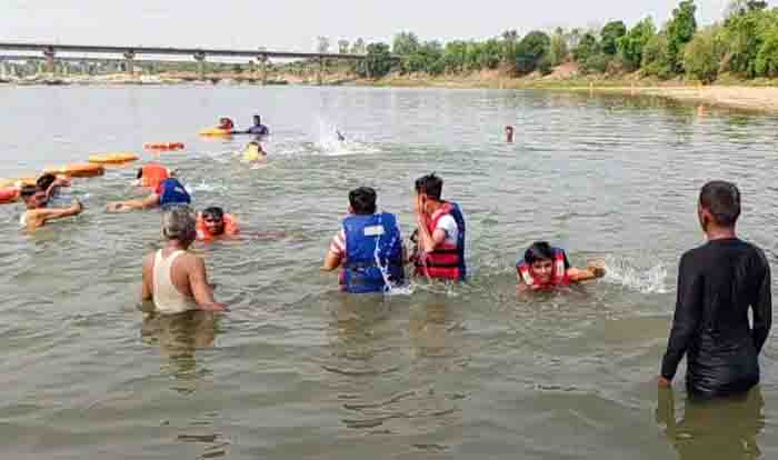 Training of civil defense volunteers