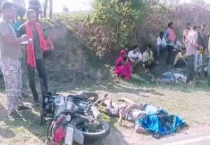 Tractor hit bike rider,all three killed