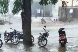 monsoon-knock-in-mpyellow-alertin-cg62-districts-in-up-will-rain