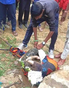 On making marriage pressure, boy friend killd mother and son and put it in a well