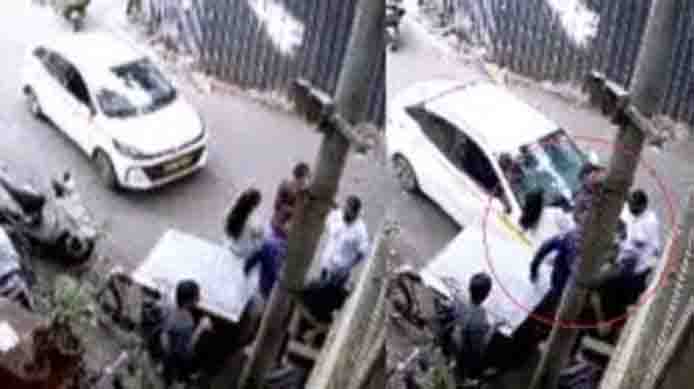Car driver crushed people standing on tea tapri, 12 people injured