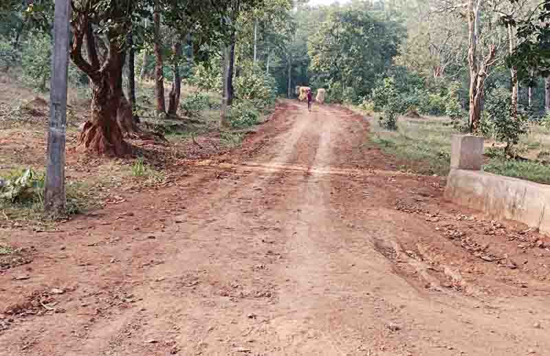 Contractor stay in road construction for 7 years,payment was also made