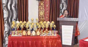 Abacus ,handwriting and cube contestants honored