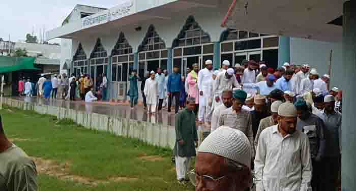 Special prayers in mosques on moharram