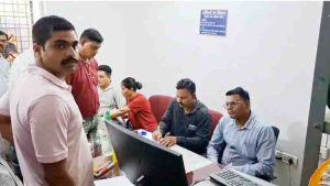 Data entry oprator arrested taking bribe