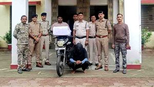A youth arrested for smuggling drug addiction to alprazolam