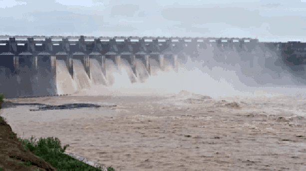 Rain of rain in mp and cg ,nine gates of bargi dam opened,narmada baurai in mandala