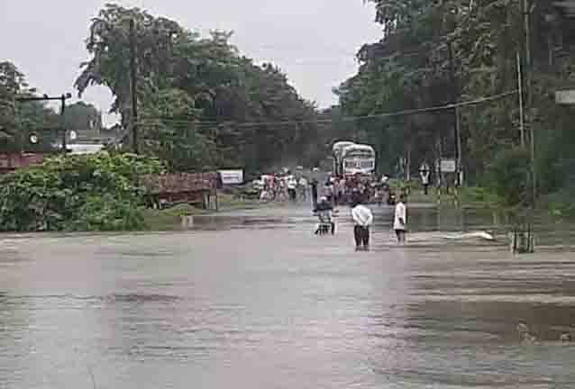 River drain in balaghat ,many highways including nainpur closed