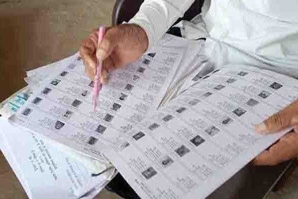 Name of 30 lakh voters cut in bihar,14 lakh blo did not get