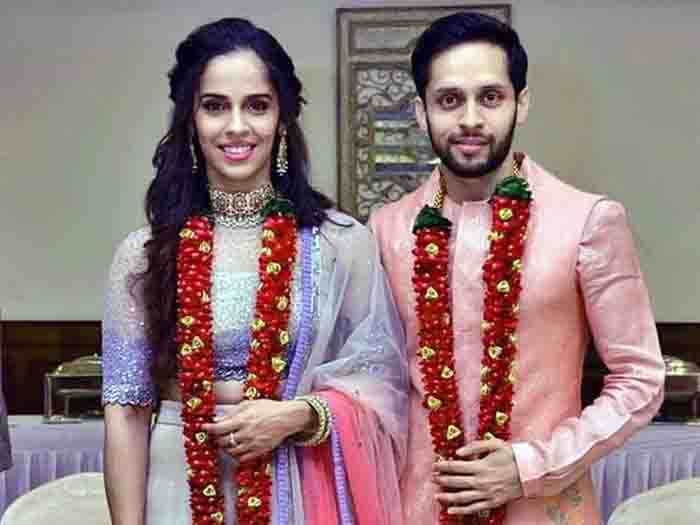 Badminton player saina sepatated from husband