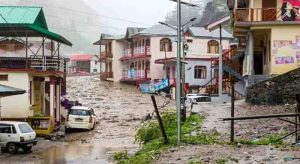 Cloud burst in uttarakhands dharli,four killed,more then 50 missing