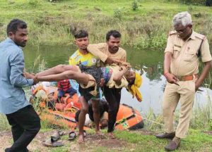 Farmar dies after falling in to the canal with bullock cart