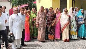 Womentold sp, husbands drink and beat them,do something