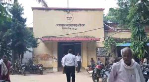 Ashked the judge 5 billion rupees,threatened to kill for not giving
